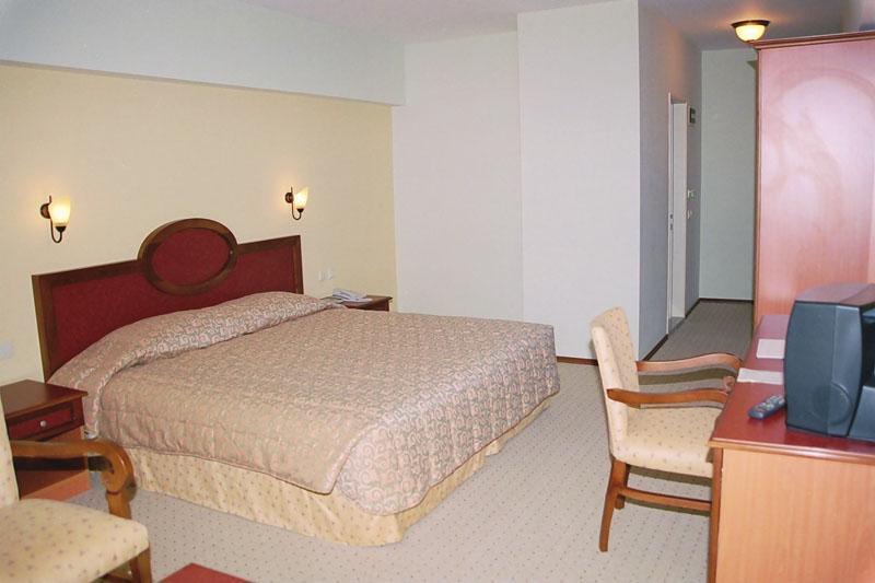 Kayhanbey Hotel Kusadasi Exterior photo