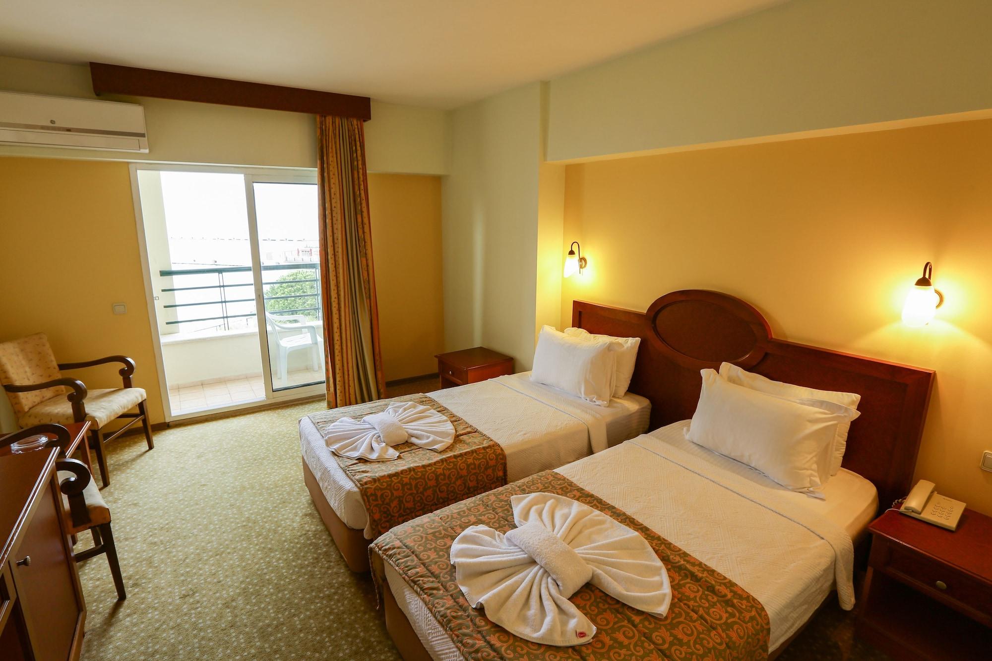 Kayhanbey Hotel Kusadasi Exterior photo