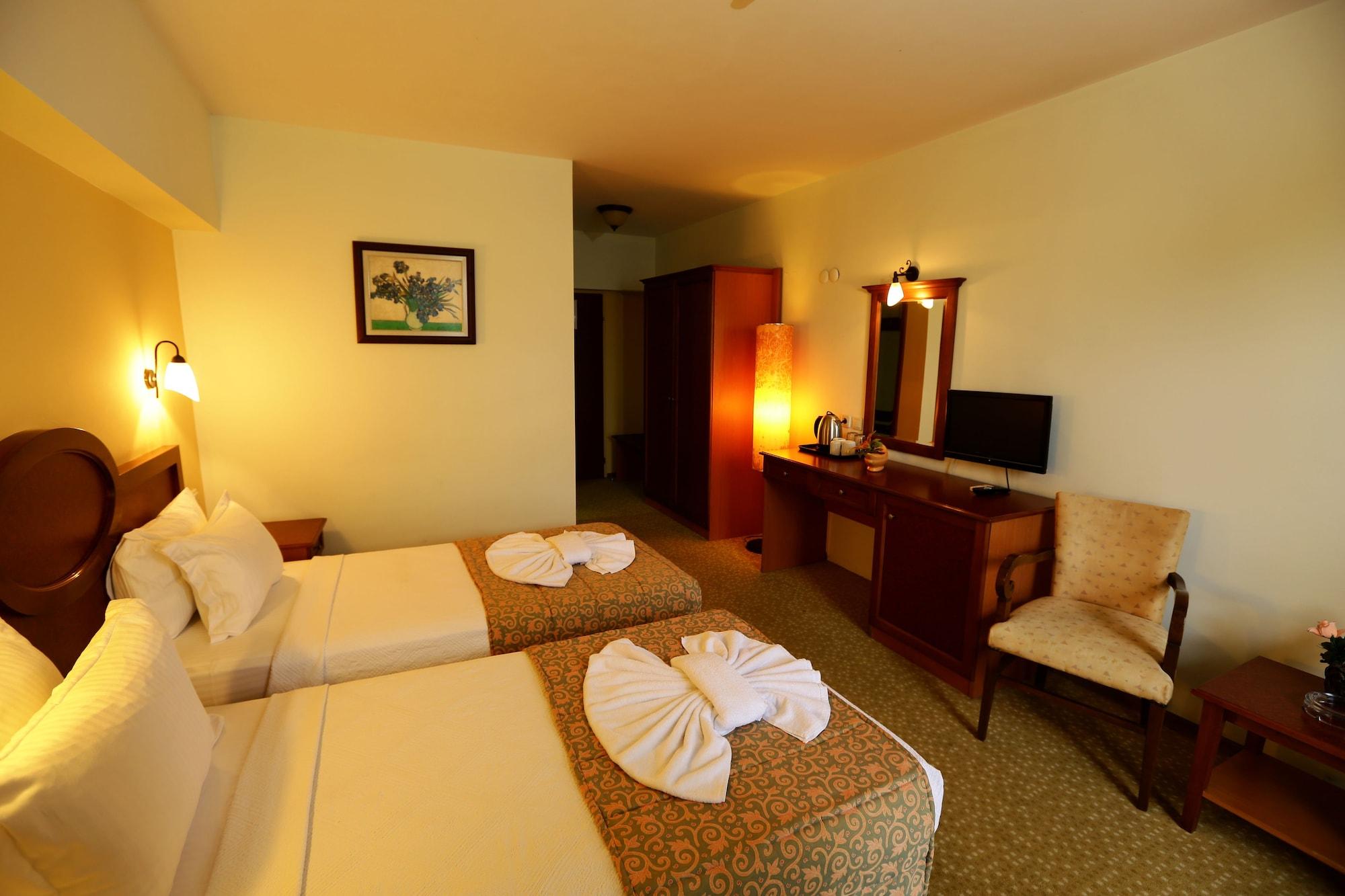 Kayhanbey Hotel Kusadasi Exterior photo