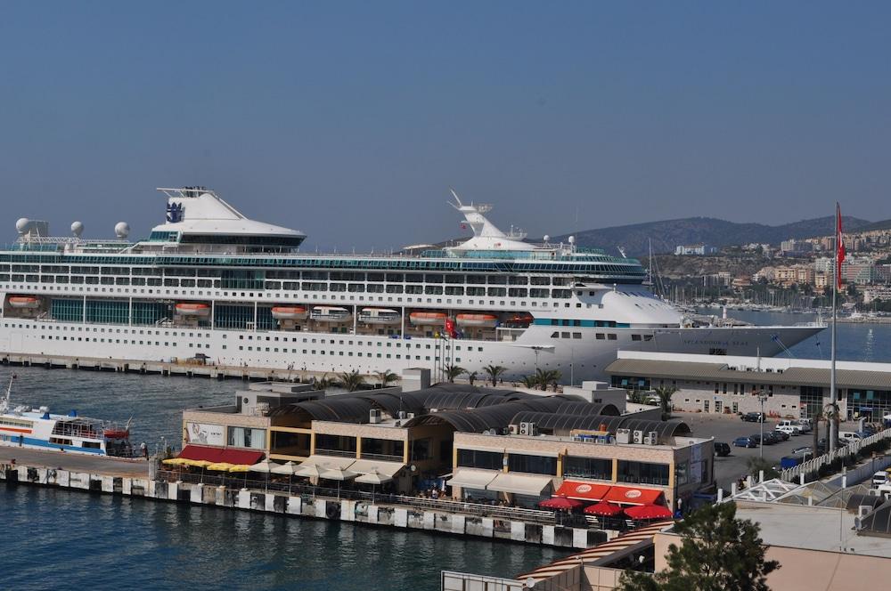 Kayhanbey Hotel Kusadasi Exterior photo