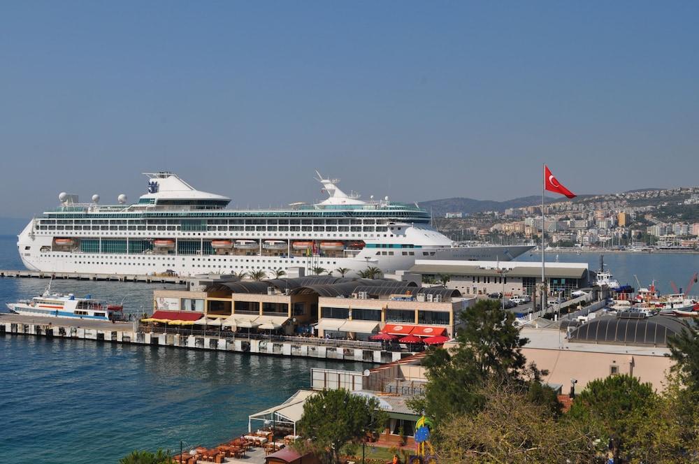 Kayhanbey Hotel Kusadasi Exterior photo