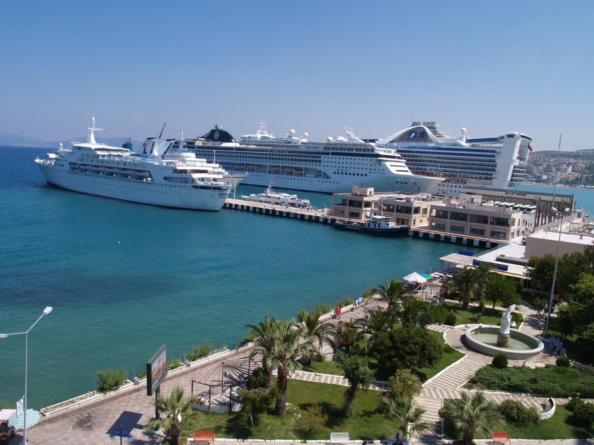 Kayhanbey Hotel Kusadasi Exterior photo